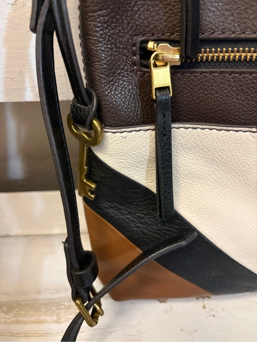 Fossil Multi‑Tone Leather Colorblock Crossbody - Brown Black Cream